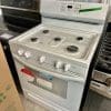 Frigidaire 5 cu.ft. Gas stove, White - Image 4