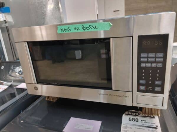 Micro-ondes de comptoir 21 po, 1.1 pi cu, Stainless - JES1140STC – Image 4