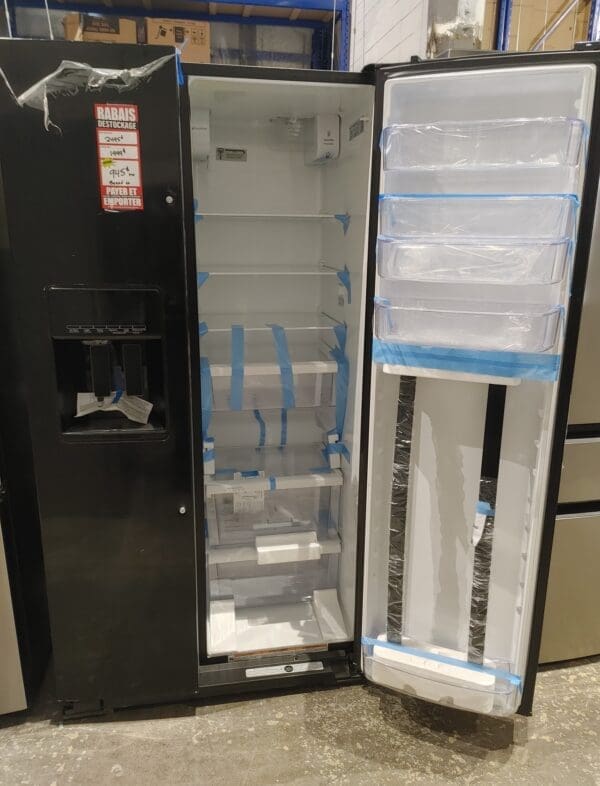 Réfrigérateur Whirlpool 36", Profondeur comptoir, Côte-à-côte, 20,6 pi.cu, Noir - WRS571CIHB – Image 9