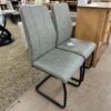 Chaises de cuisine en similicuir couleur taupe, ENS. de 2 - Monarch – Image 5