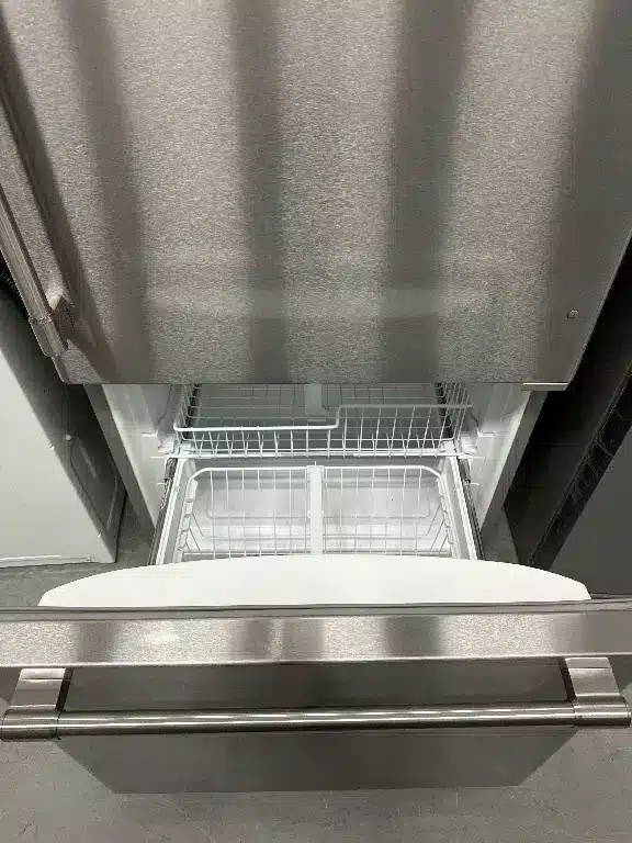 Réfrigérateur Maytag à congélateur en bas – 30″, 19 pi³, Inox - MBR1957FEZ – Image 6