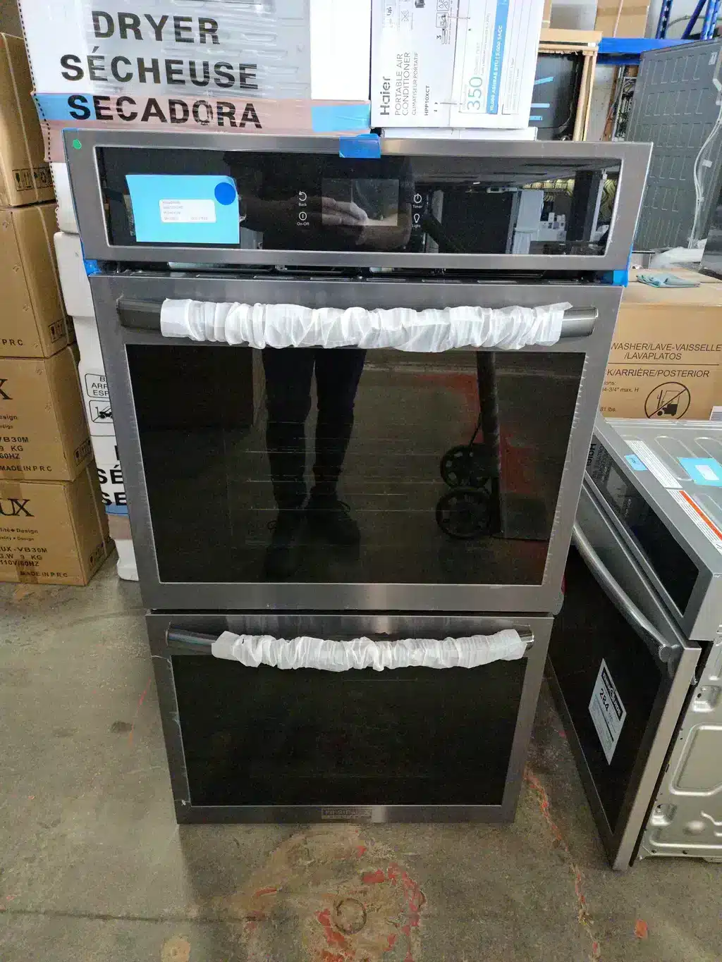 Frigidaire Gallery 27'' Double Electric Wall Oven with Total Convection - 3.8/3.8 cu.ft - GCWD2767AD - Image 2