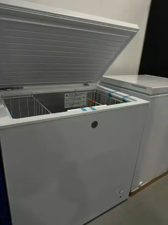 Congélateur coffre GE – 7 pi³ – Blanc – FCM7STWW – Image 4