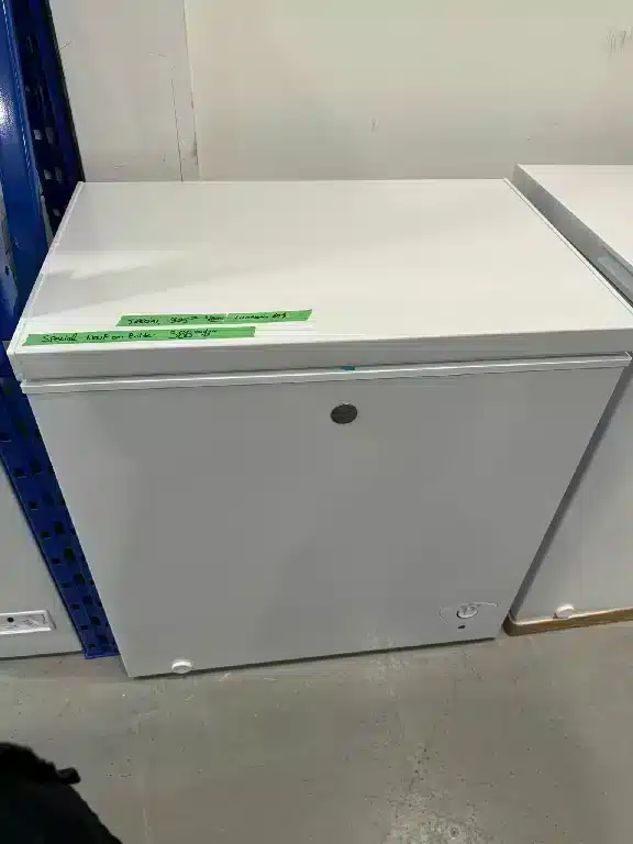 Congélateur coffre GE – 7 pi³ – Blanc – FCM7STWW – Image 3