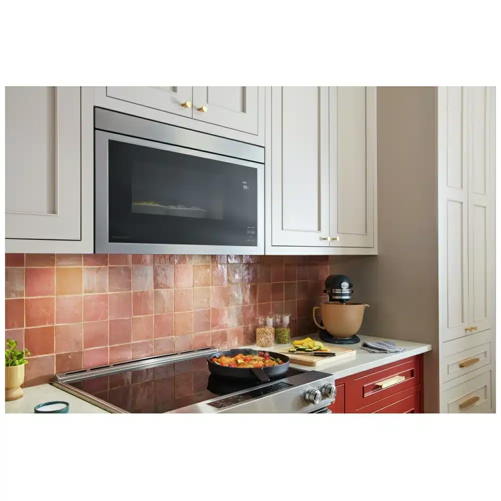 Micro-onde à hotte intégrée KitchenAid 30 pouces 1,1 pi³ inox – YKMMF330PPS00 – Image 5