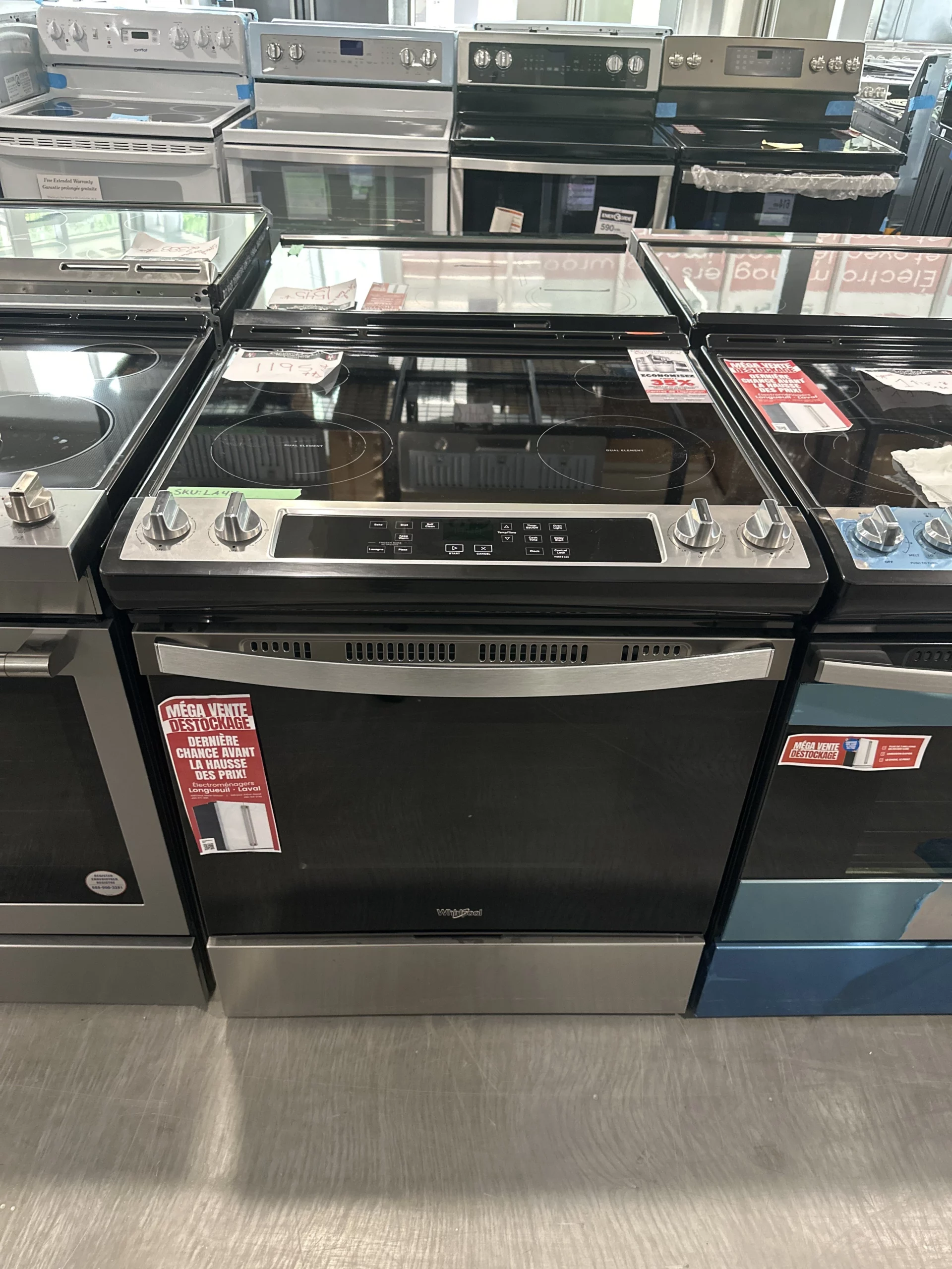 Cuisinière électrique Whirlpool – 30 pouces, 4,8 pi³, 3 000 W, inox – YWEE515S0LS - Image 5