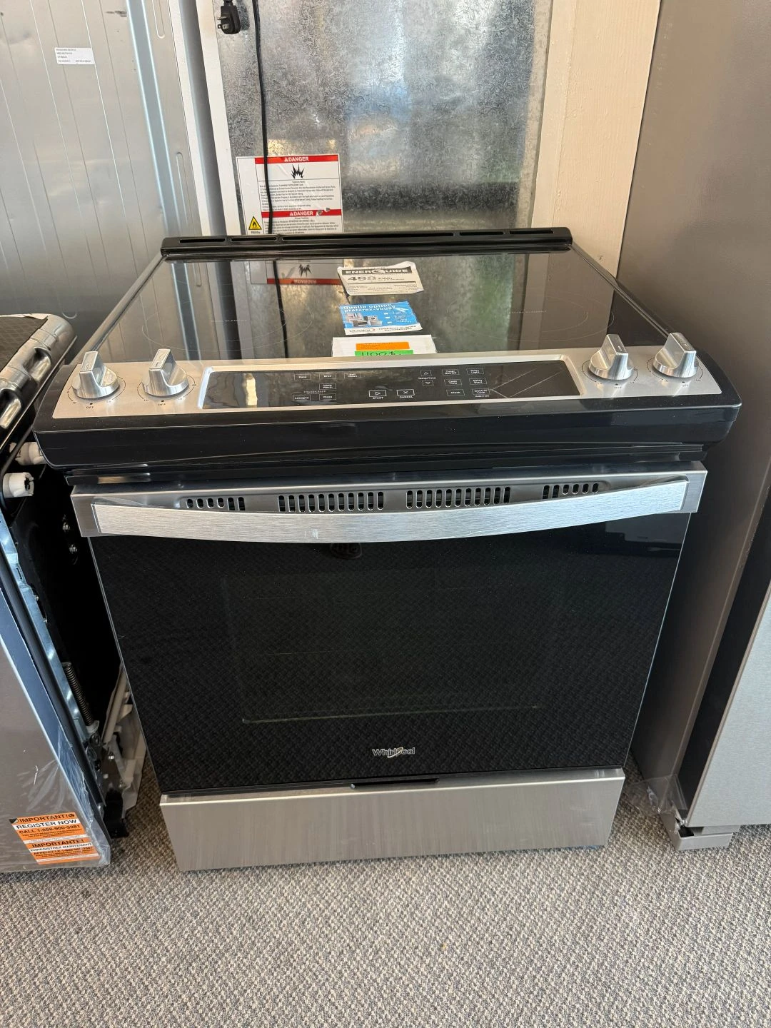 Cuisinière électrique Whirlpool – 30 pouces, 4,8 pi³, 3 000 W, inox – YWEE515S0LS – Image 5