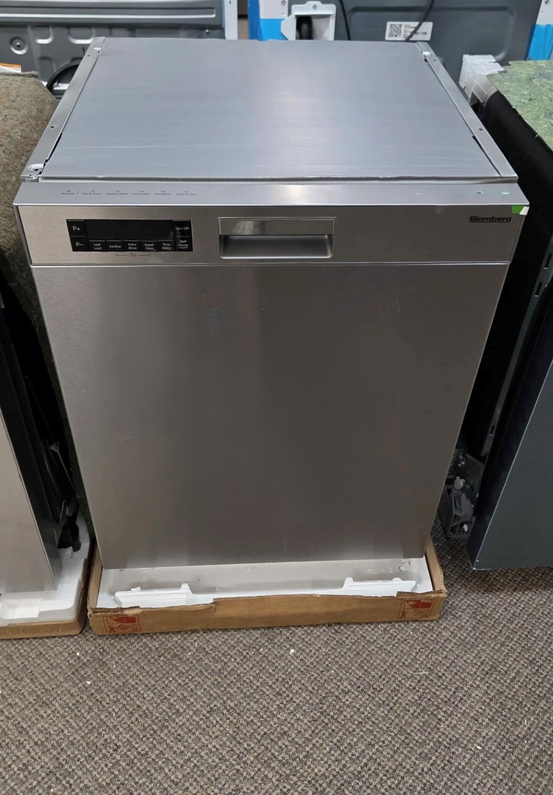 Lave-vaisselle BLOMBERG, 24 pouces, inox – DWT22504SS – Image 3