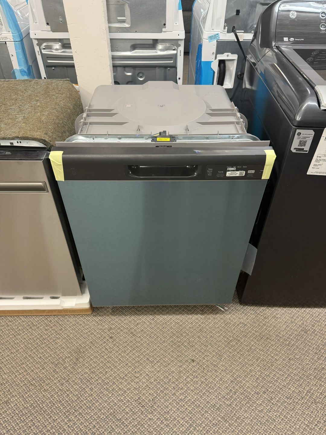 Lave-vaisselle GE, 24 pouces, inox – GDF510PSRSS – Image 4