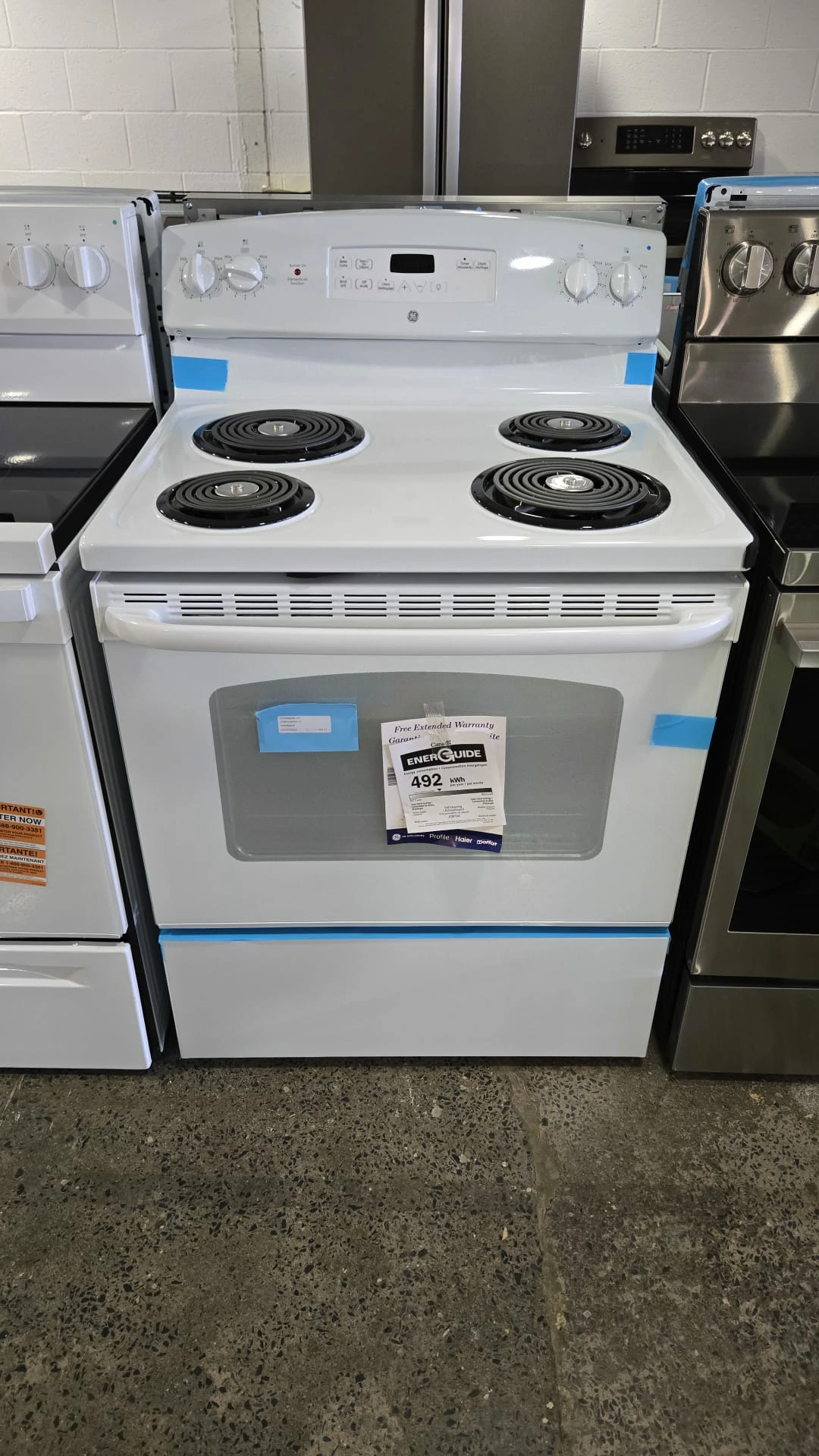 Cuisinière électrique GE, 30 pouces, blanc – JCBP240DMWW – Image 6