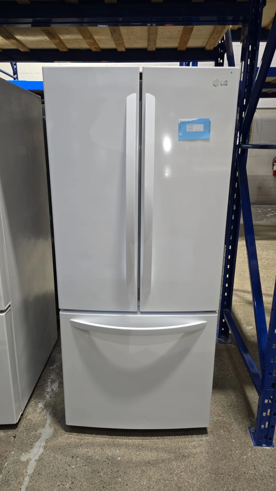 Réfrigérateur à portes françaises LG – 30 pouces, 21,8 pi³, blanc – LRFNS2200W - Image 5