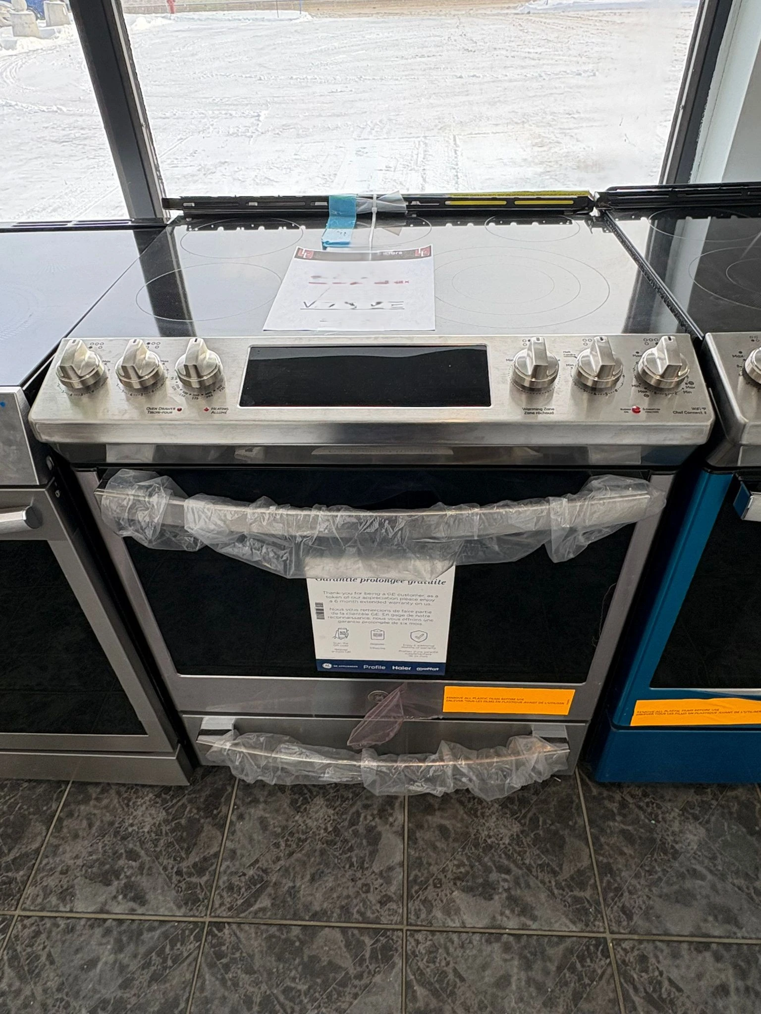 Cuisinière électrique GE Profile, 30 pouces, 5,3 pi³, convection, Acier inoxydable – PCS940SYMFS – Image 5