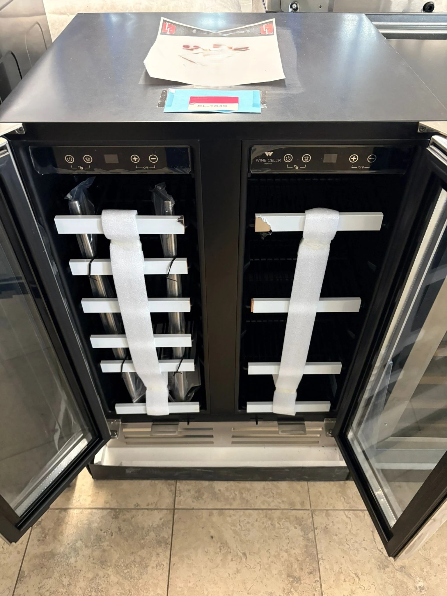 Cellier à vin Wine Cell’R , 24 pouces – Diamond Series 38 bouteilles, double zone, Acier inoxydable – WC38SSTBC6 - Image 7