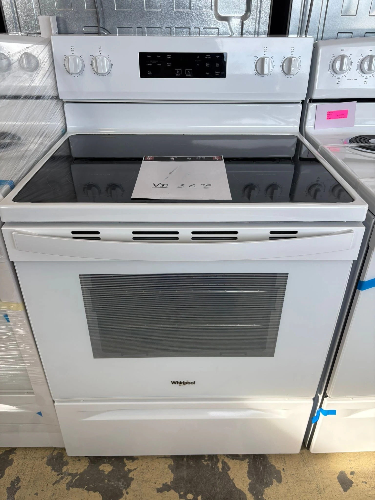 Cuisinière électrique Whirlpool, 30 pouces, 5.3 pi³, 5 brûleurs, blanche – YWFES3330RW - Image 5