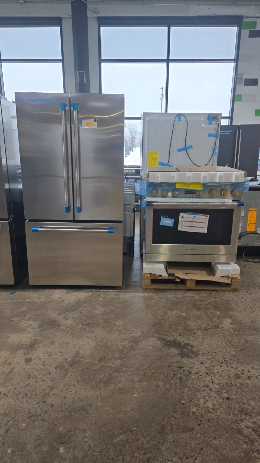 Combo cuisine Monogram inox – réfrigérateur 36 pouces + cuisinière biénergie - ZWE23NSTSS & ZDP366NTSS – Image 7