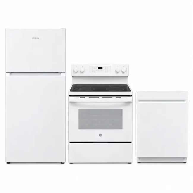 Ensemble cuisine blanc - réfrigérateur 18 pi³, cuisinière Air Fry & lave-vaisselle - ARTM180WE & JCB840DVWW & UBT410SGVWW