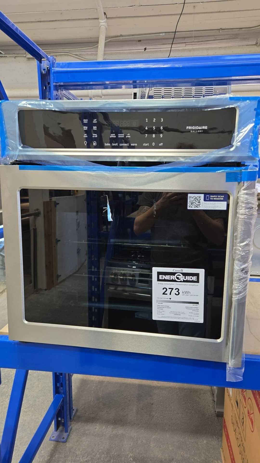 Four encastré Frigidaire Gallery 27 po - 3,8 pi³, convection véritable & inox - FGEW276SPF – Image 3