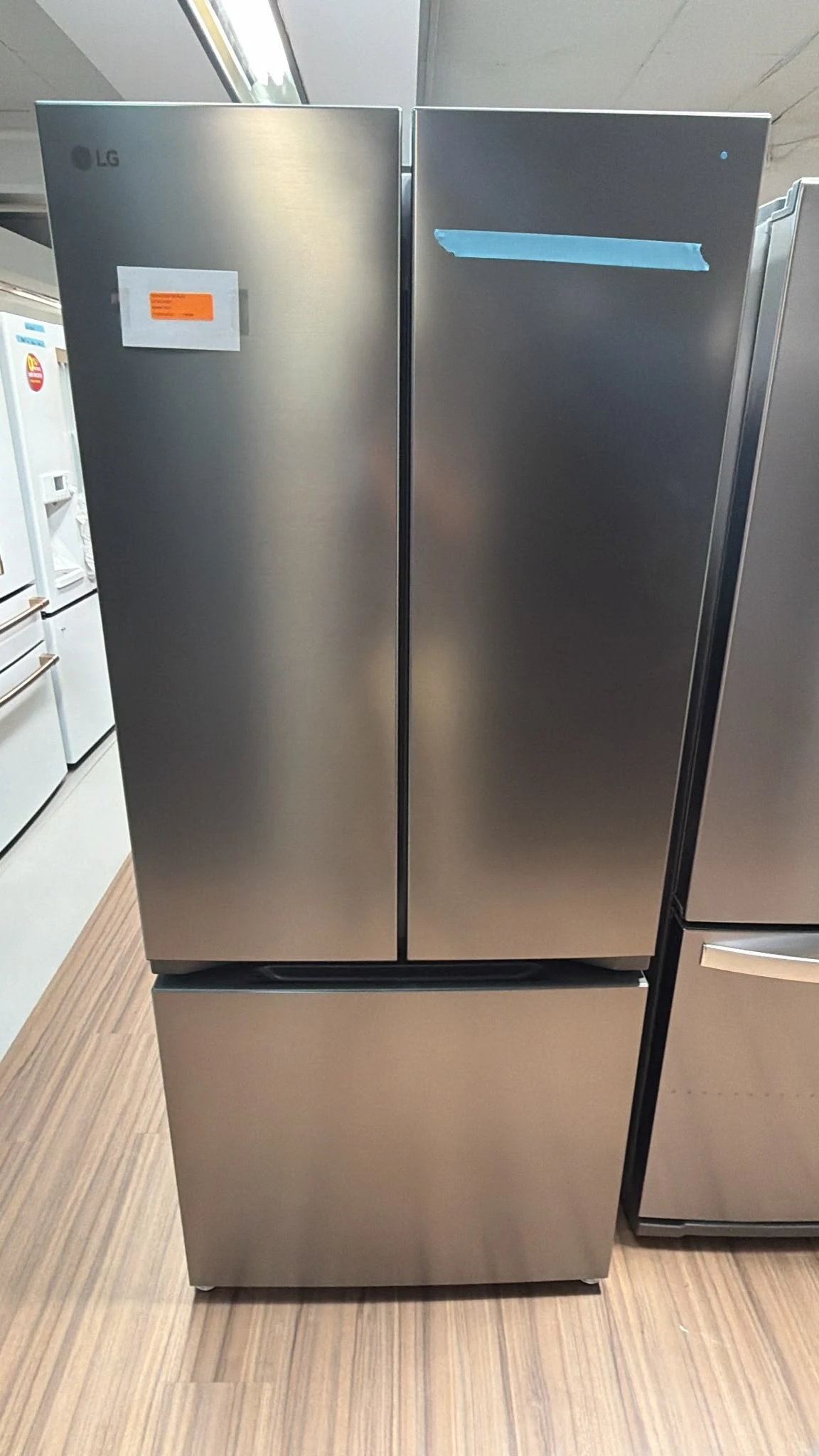 Réfrigérateur LG profondeur comptoir - 18,2 pi³, portes plates & poignées encastrées - LF18CO000V – Image 3