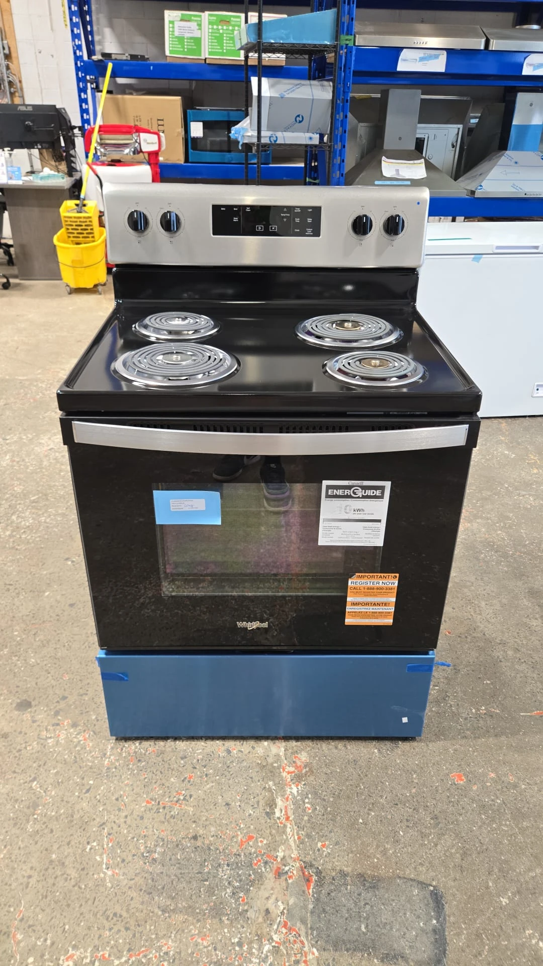 Cuisinière électrique Whirlpool à serpentins - 4,8 pi³, maintien au chaud et inox - YWFC315S0JS – Image 5