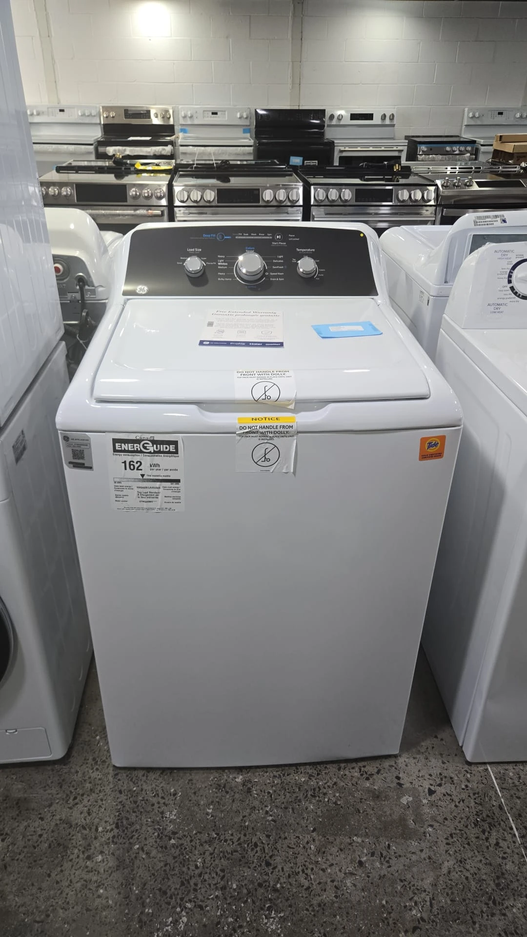 Laveuse GE à chargement vertical - 4,4 pi³, Cold Plus et agitateur double action - GTW334BMRWS – Image 4