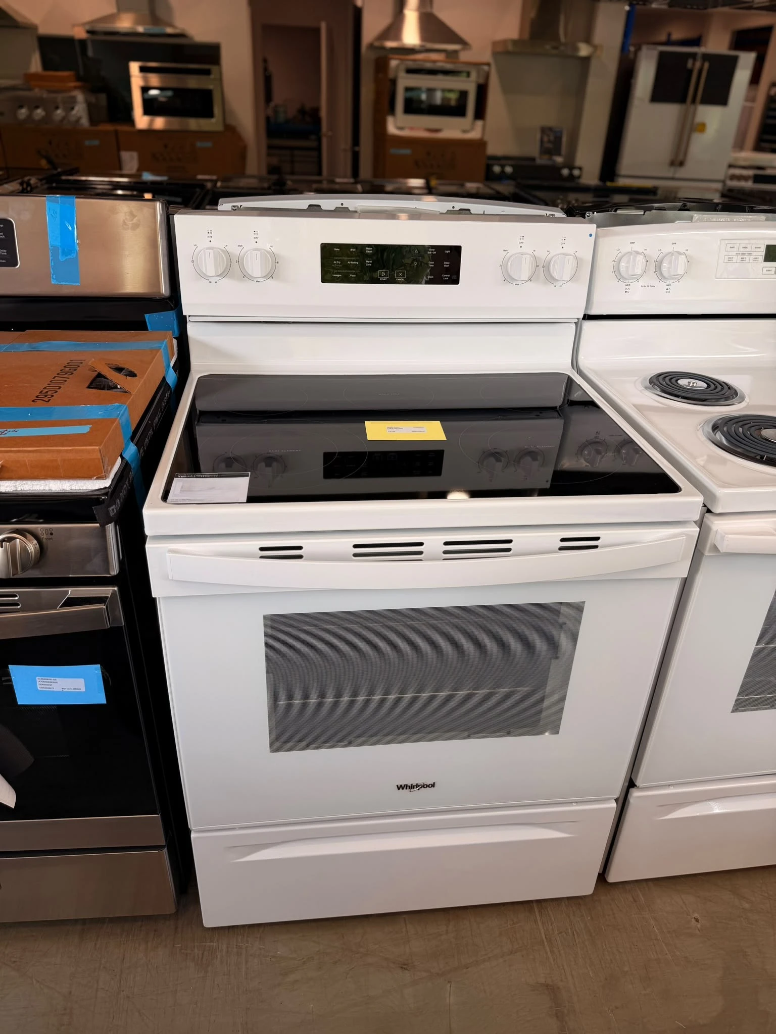 Cuisinière Whirlpool à cuisson à air - Air Fry sans préchauffage, 5,3 pi³ & 5 zones - YWFES4530SW – Image 3