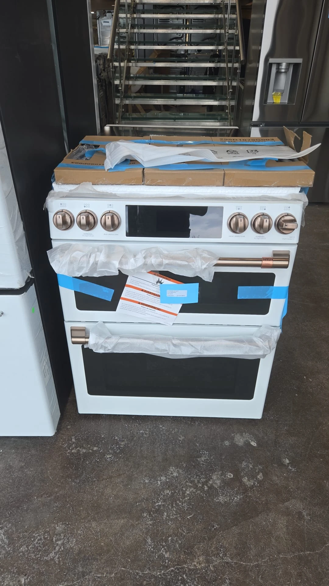 Cuisinière à gaz GE Café 30 pouces, four double 6,7 pi³ et 6 brûleurs – CCGS750P4MW2 – Image 7