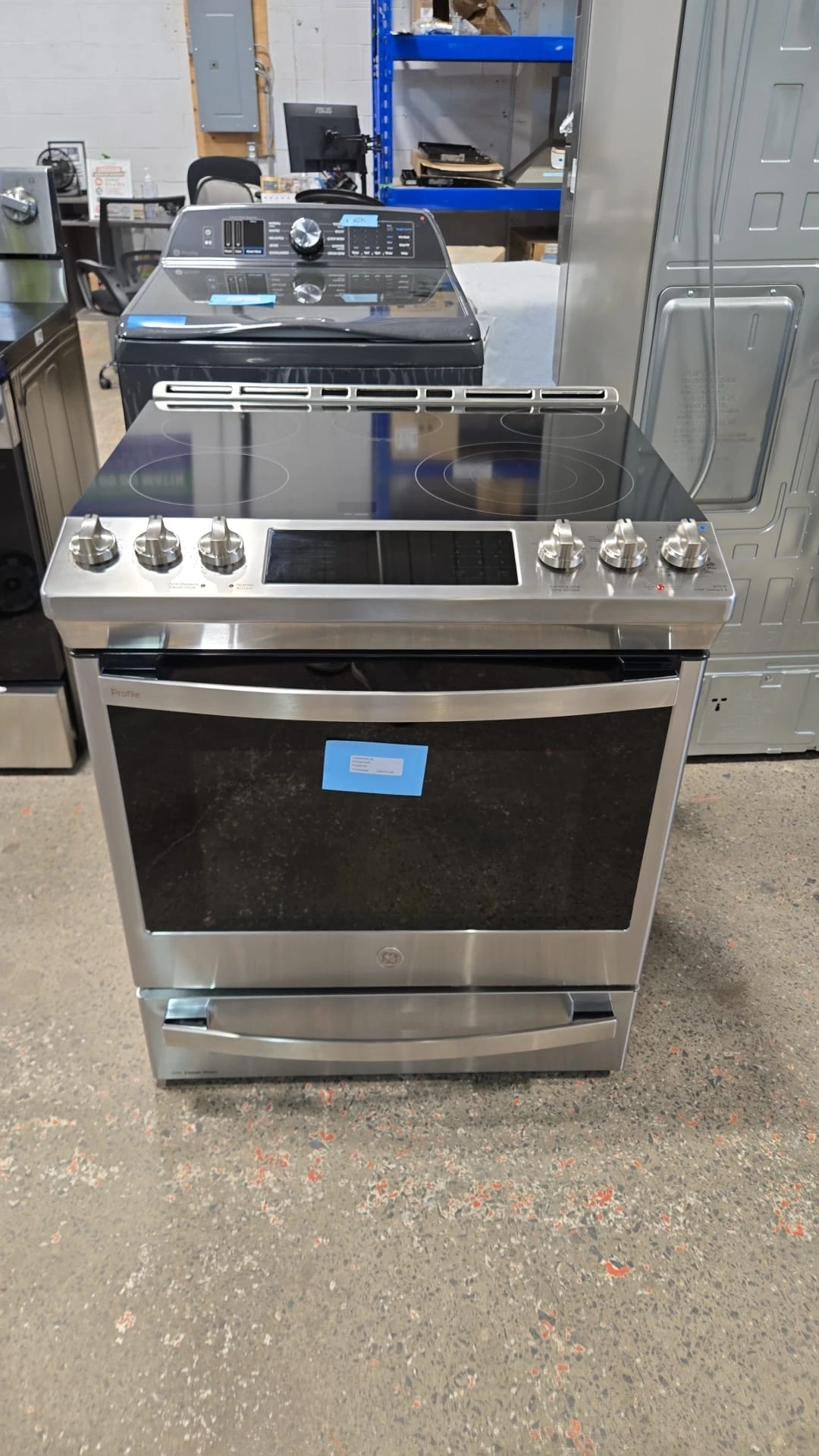 Cuisinière électrique GE Profile - 30 po inox, tiroir de cuisson, convection et Air Fry - PCS940YMFS - Image 6
