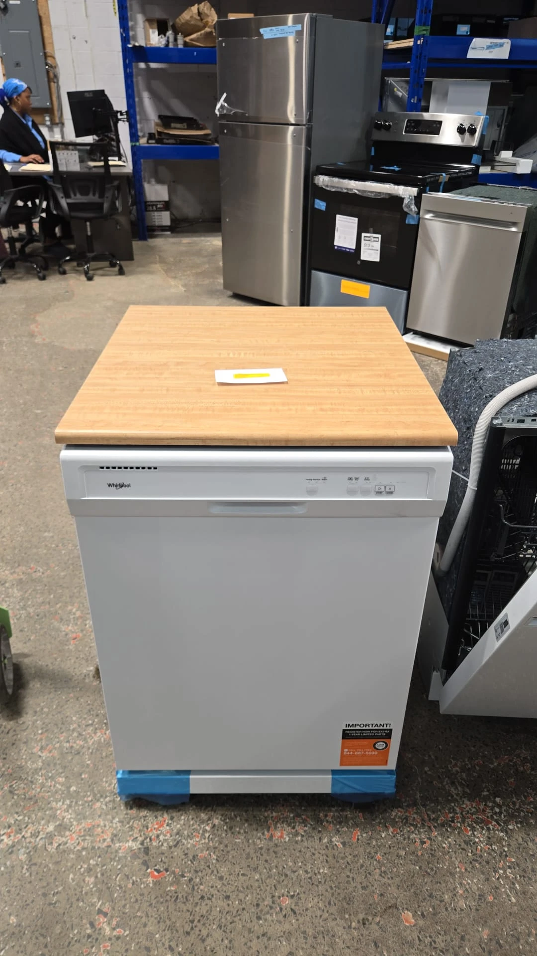 Lave-vaisselle portatif Whirlpool à lavage rapide - 24 po blanc, 12 couverts et cycle 1 heure - WDP370PAHW – Image 4