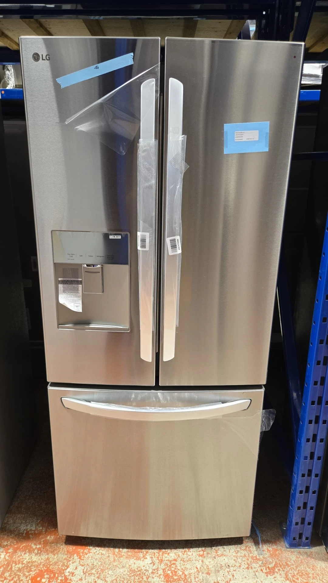 Réfrigérateur LG à eau filtrée en façade - 30 po inox, 21,8 pi³ et portes françaises - LRFWS2200S – Image 3