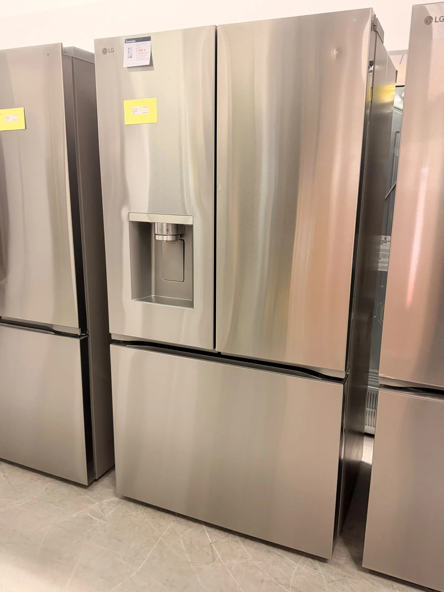 Réfrigérateur LG 36 pouces 26 pi³ avec eau et 4 types de glaçons inox – LRYXC2606S – Image 3