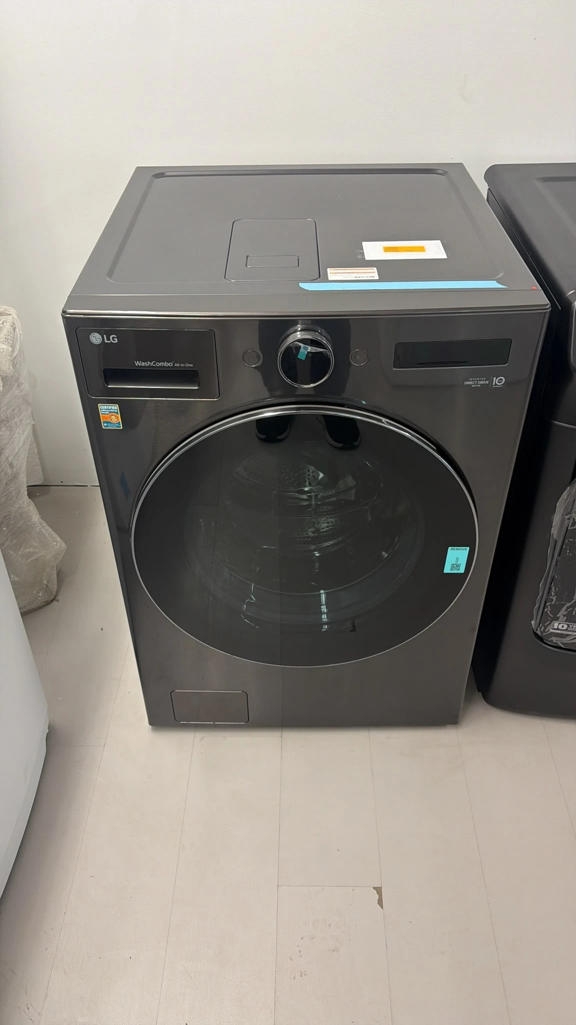 Laveuse-sécheuse LG 27 pouces 2-en-1 5,7 pi³ sans conduit acier noir – WM6998HBA - Image 6