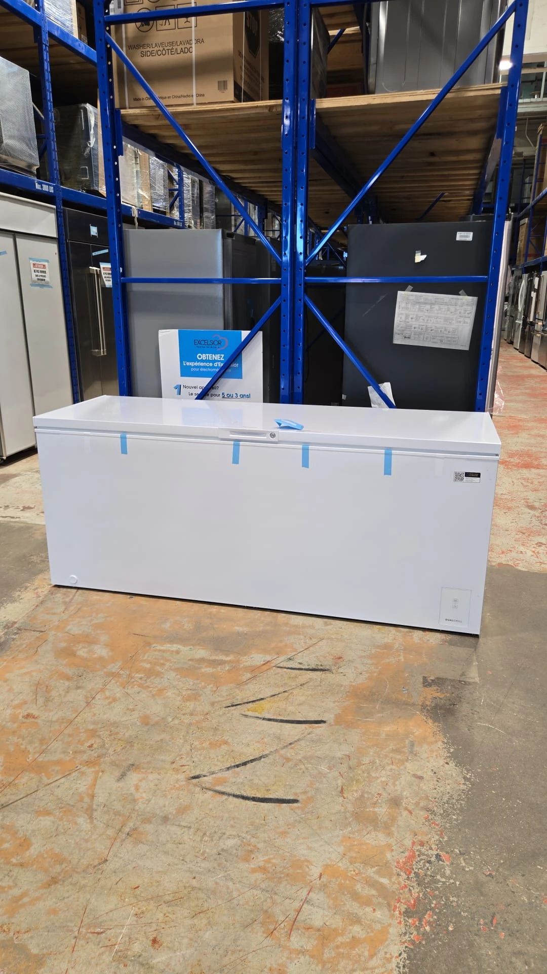 Congélateur coffre Frigidaire 80 pouces - 25 pi³, convertible et prêt pour le garage - FFCL2562AW – Image 3
