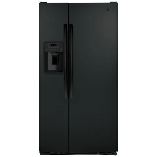 Réfrigérateur côte à côte GE - 33 pouces noir, eau filtrée et glaçons à la porte - GSS23GGPBB